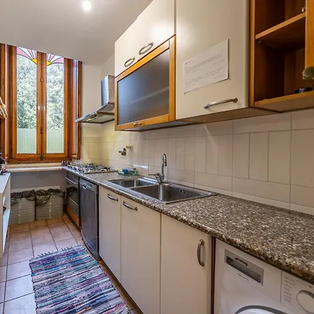 Flora 1 By Portofinohomes Lägenhet