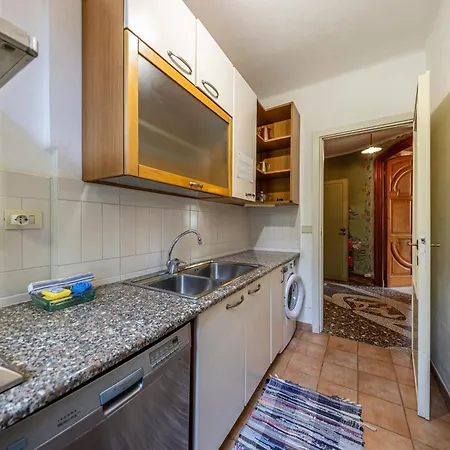 Flora 1 By Portofinohomes Chiavari