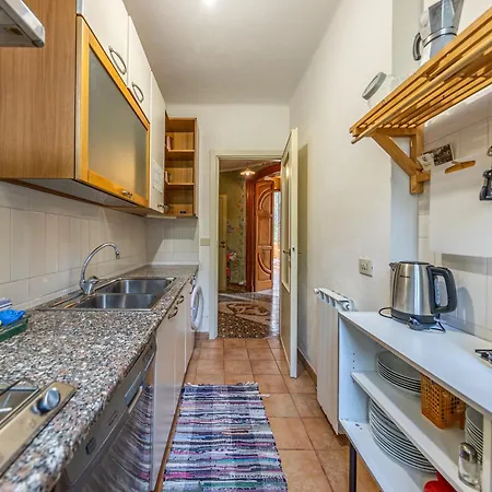 Flora 1 By Portofinohomes * Chiavari